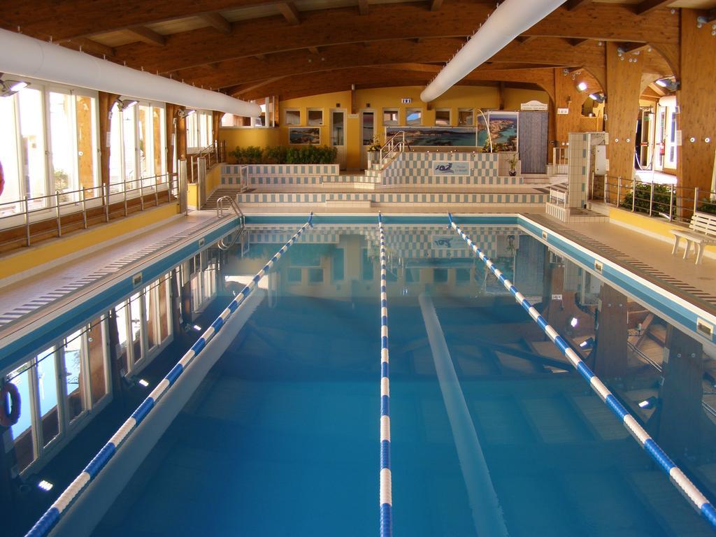 Le Nereidi Hotel & Residence Con Piscina-Tennis-Fitness-Parcheggio Coperto-Sala Conferenze La Maddalena  Exterior photo