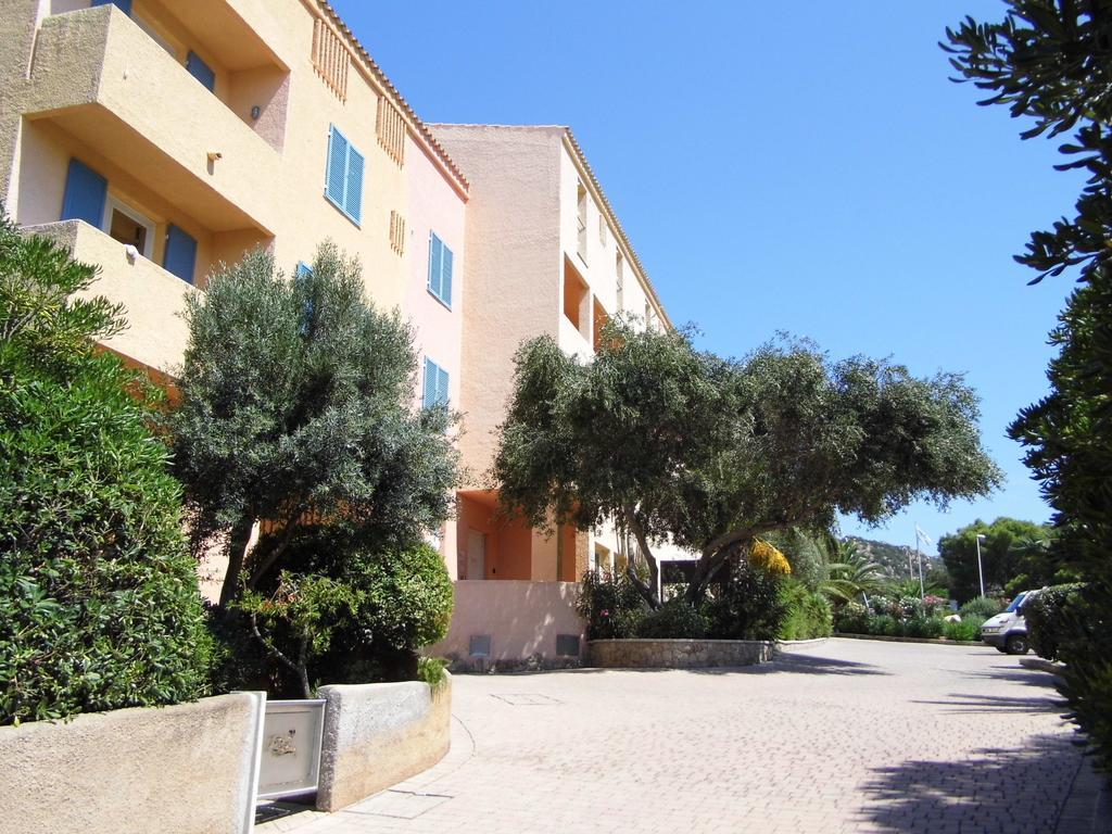 Le Nereidi Hotel & Residence Con Piscina-Tennis-Fitness-Parcheggio Coperto-Sala Conferenze La Maddalena  Exterior photo